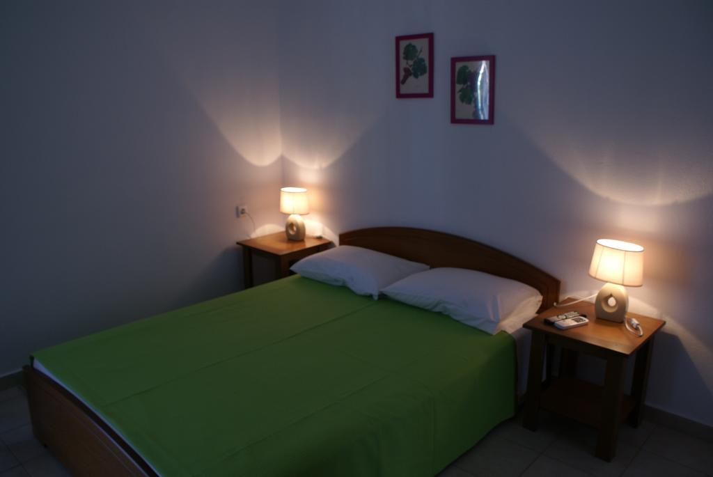 Studios Costa Porto Koufo Ruang foto